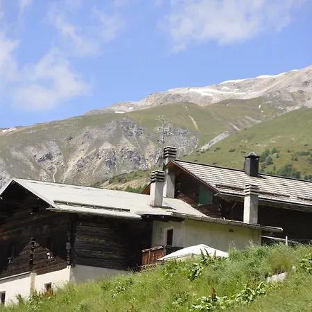 Apartament By
